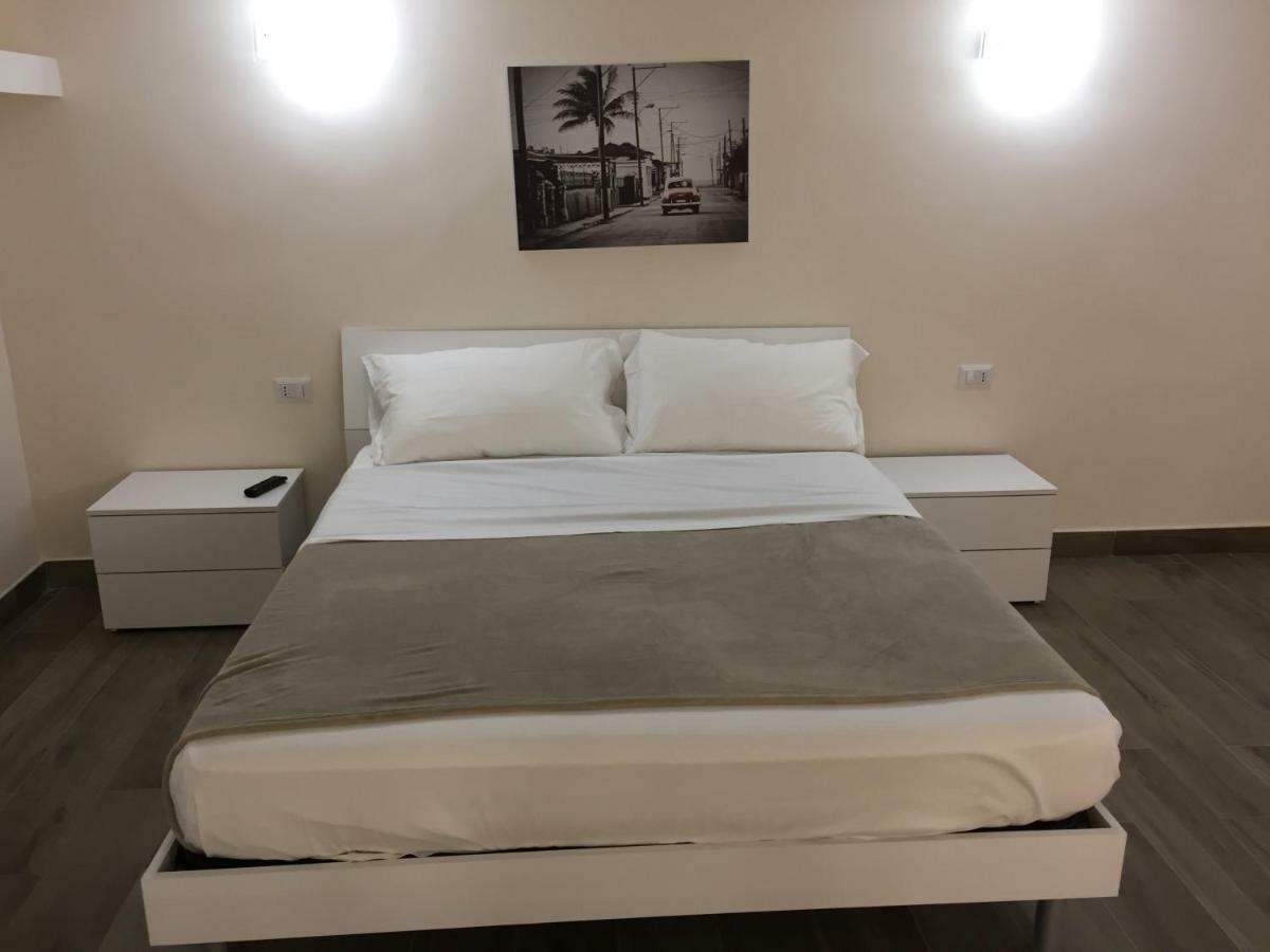 Bed & Breakfast Garibaldi Station 2punto0 Naples